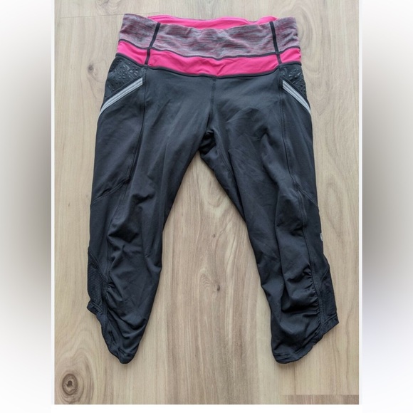 Lululemon Run a Marathon Cropped Leggings - Picture 4 of 14